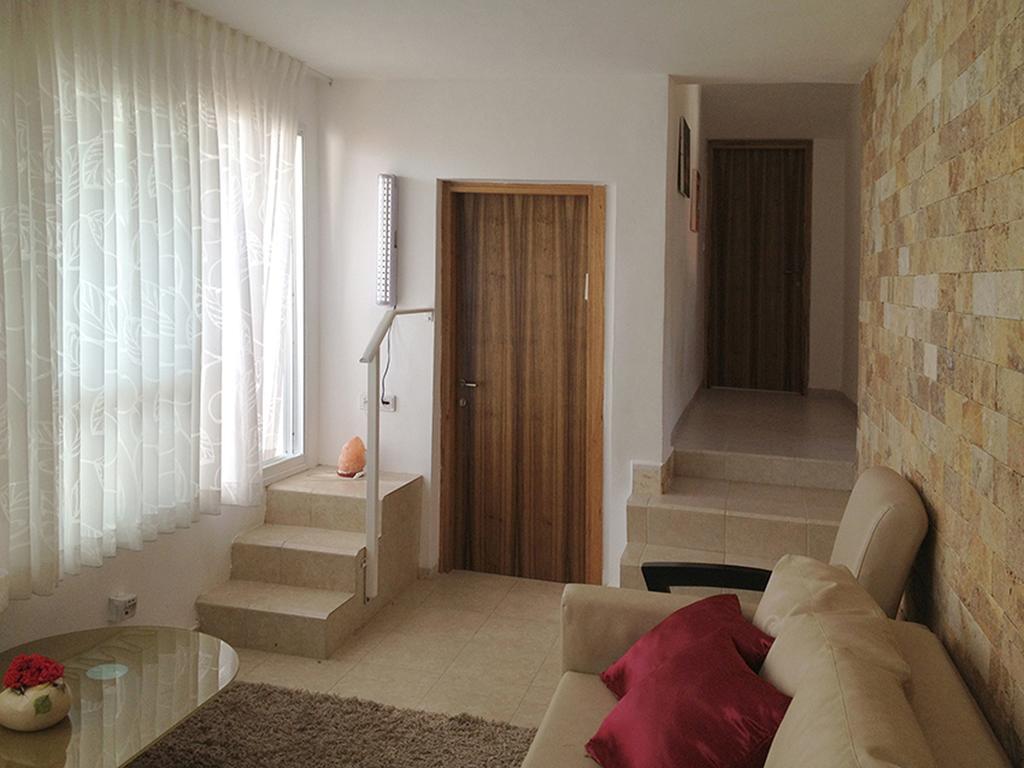 Mina Teva Villa Metula Esterno foto